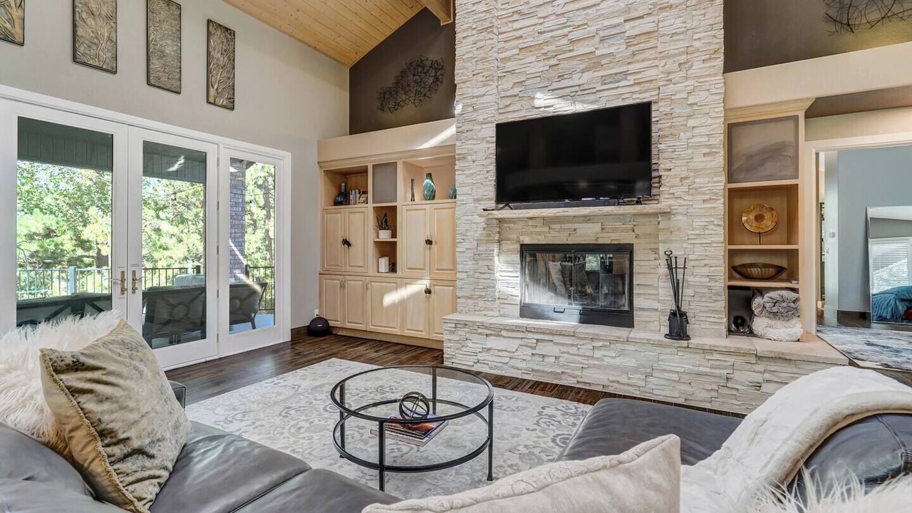 Photo of Livingroom in Woodmoor