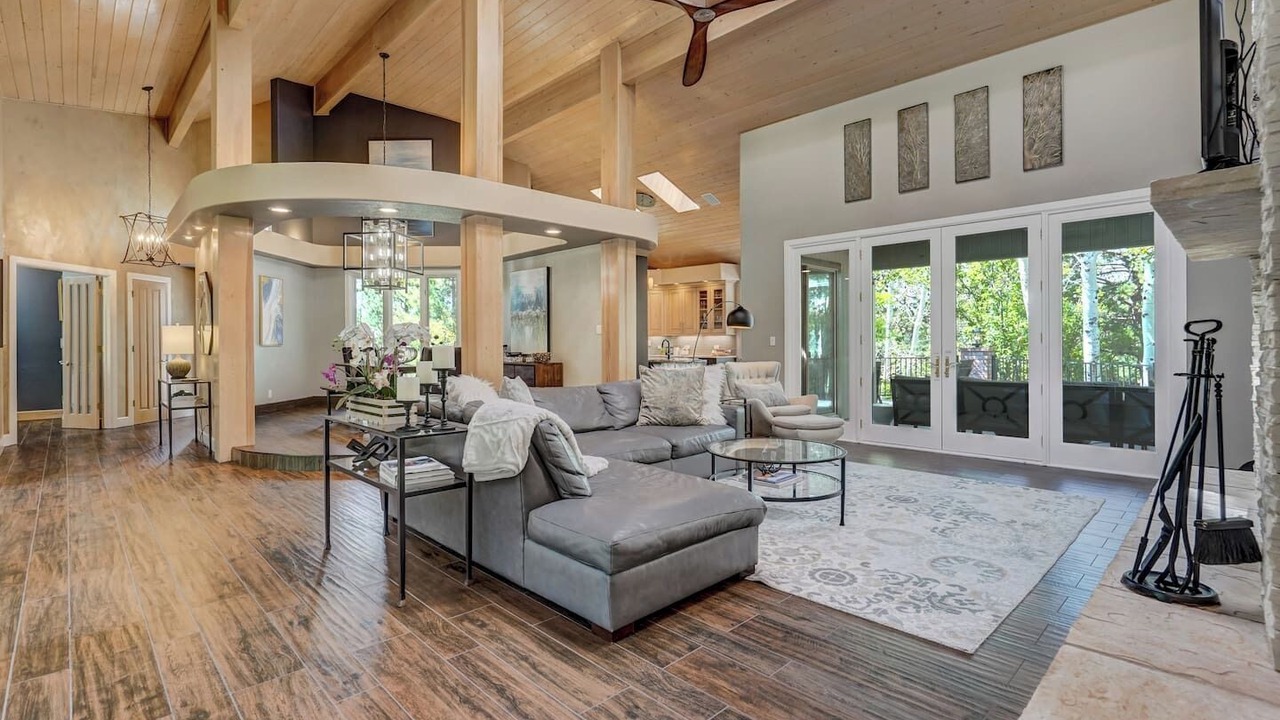Photo of Livingroom in Woodmoor