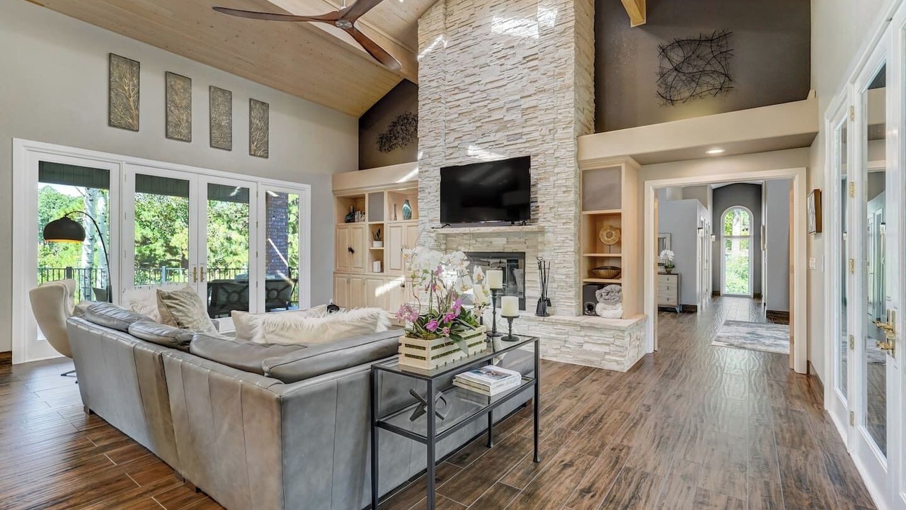 Photo of Livingroom in Woodmoor
