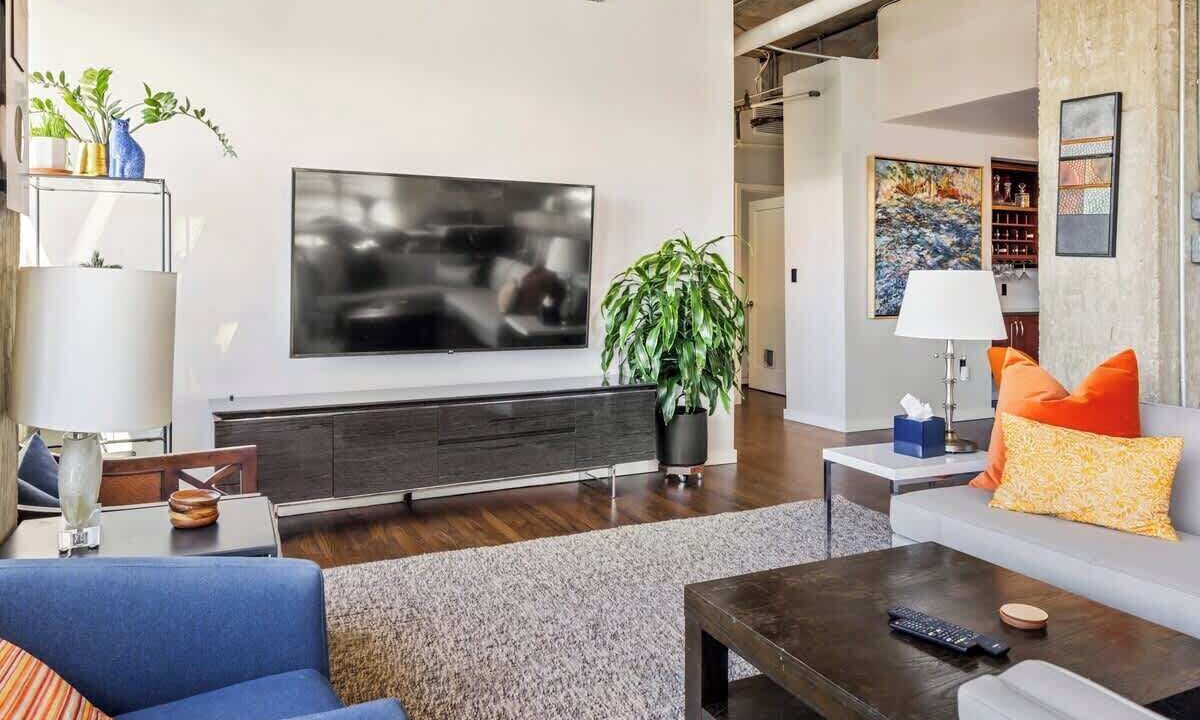 Photo of Livingroom in Ballpark