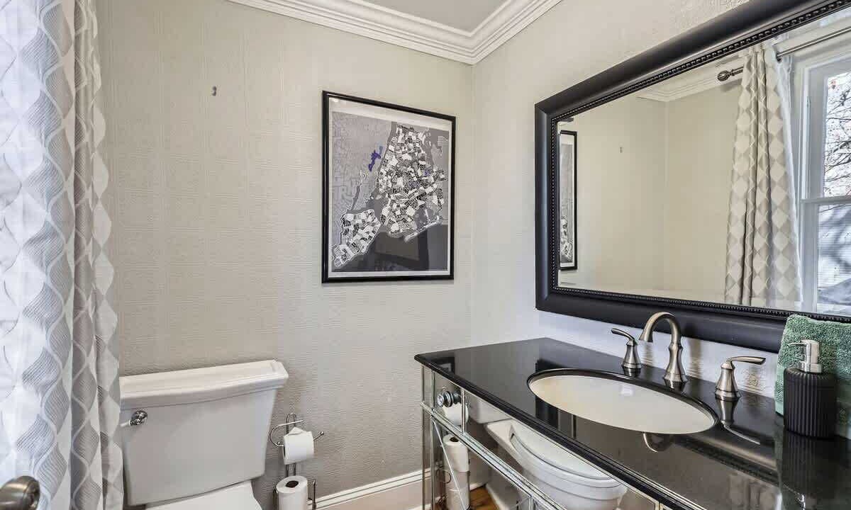 Photo of Bathroom in Congress Park