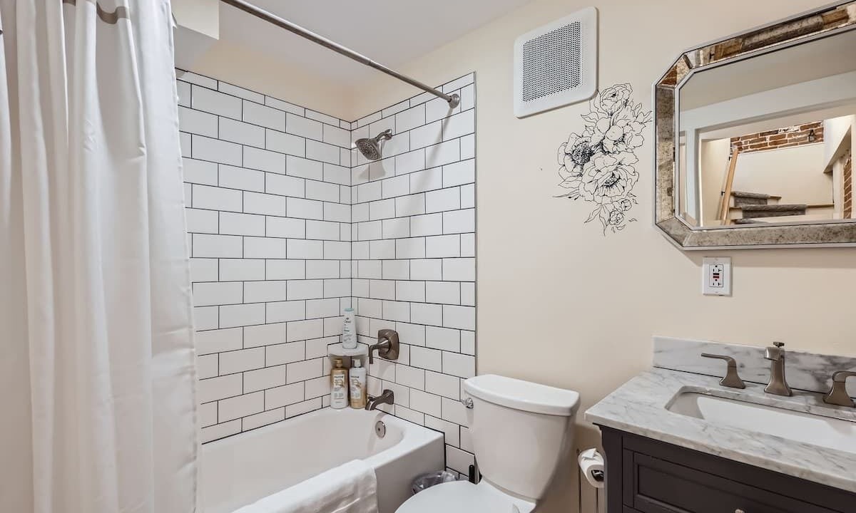 Photo of Bathroom in Congress Park