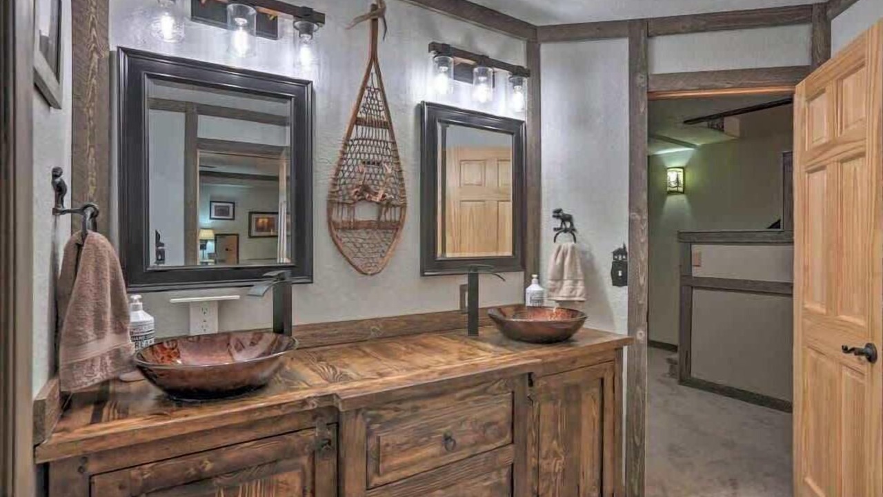 Photo of Bathroom in Black Hawk