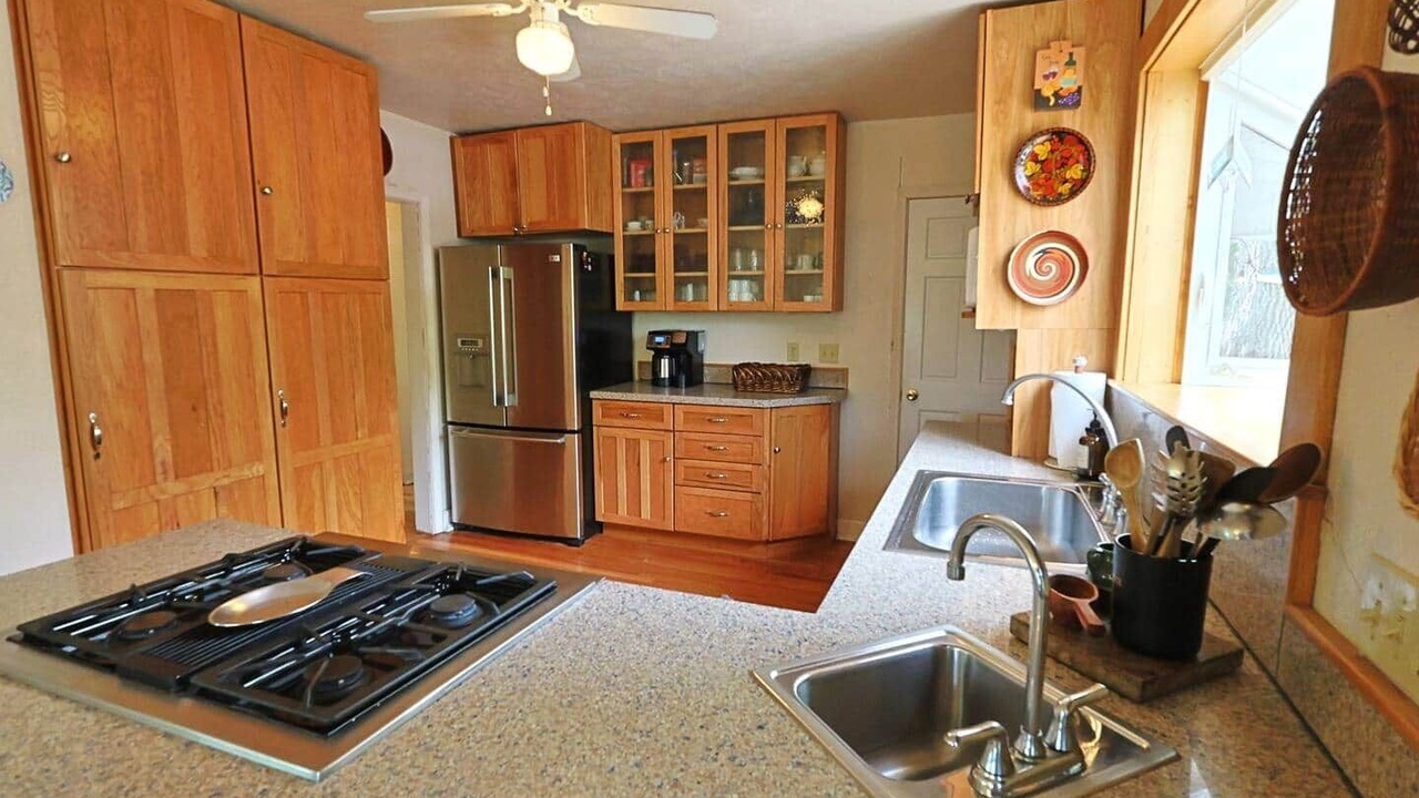 Photo of Kitchen in Skyway