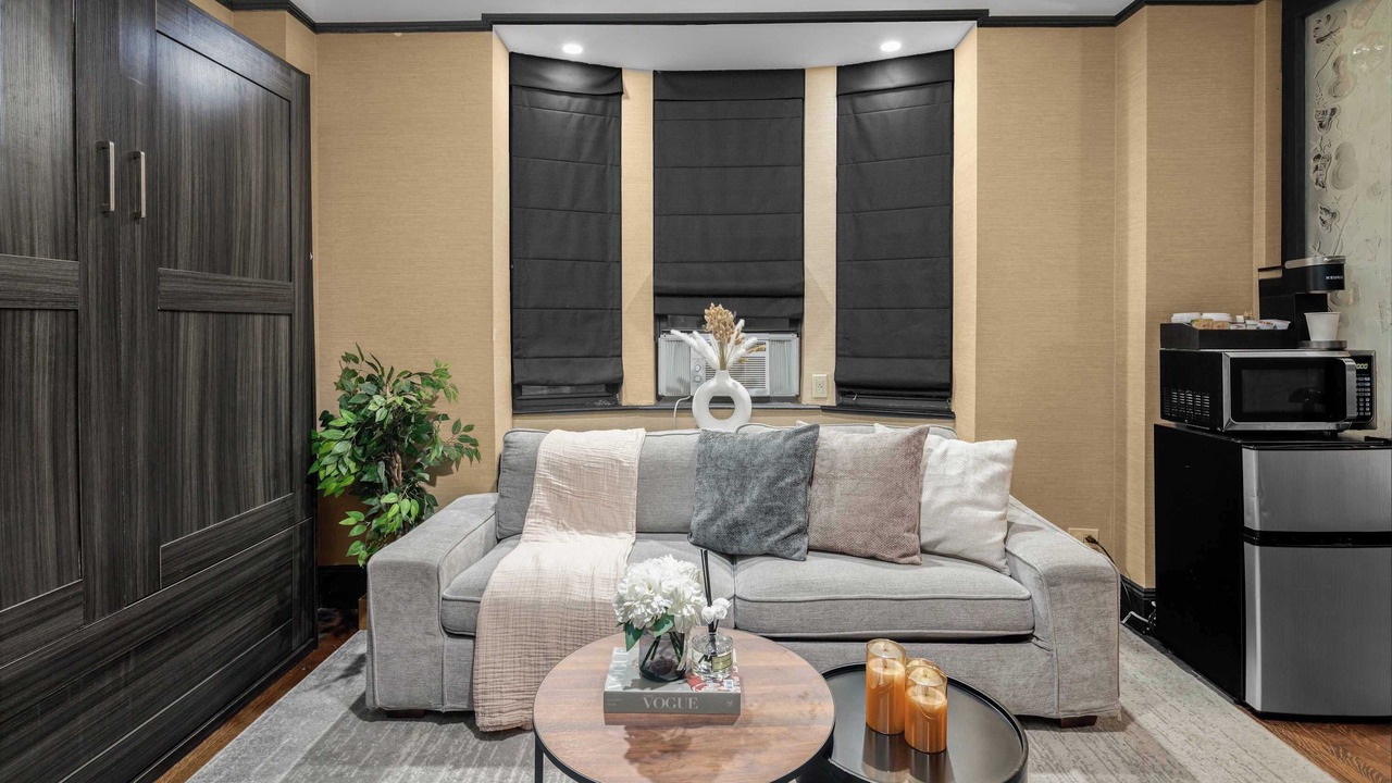 Photo of Livingroom in Central New York City