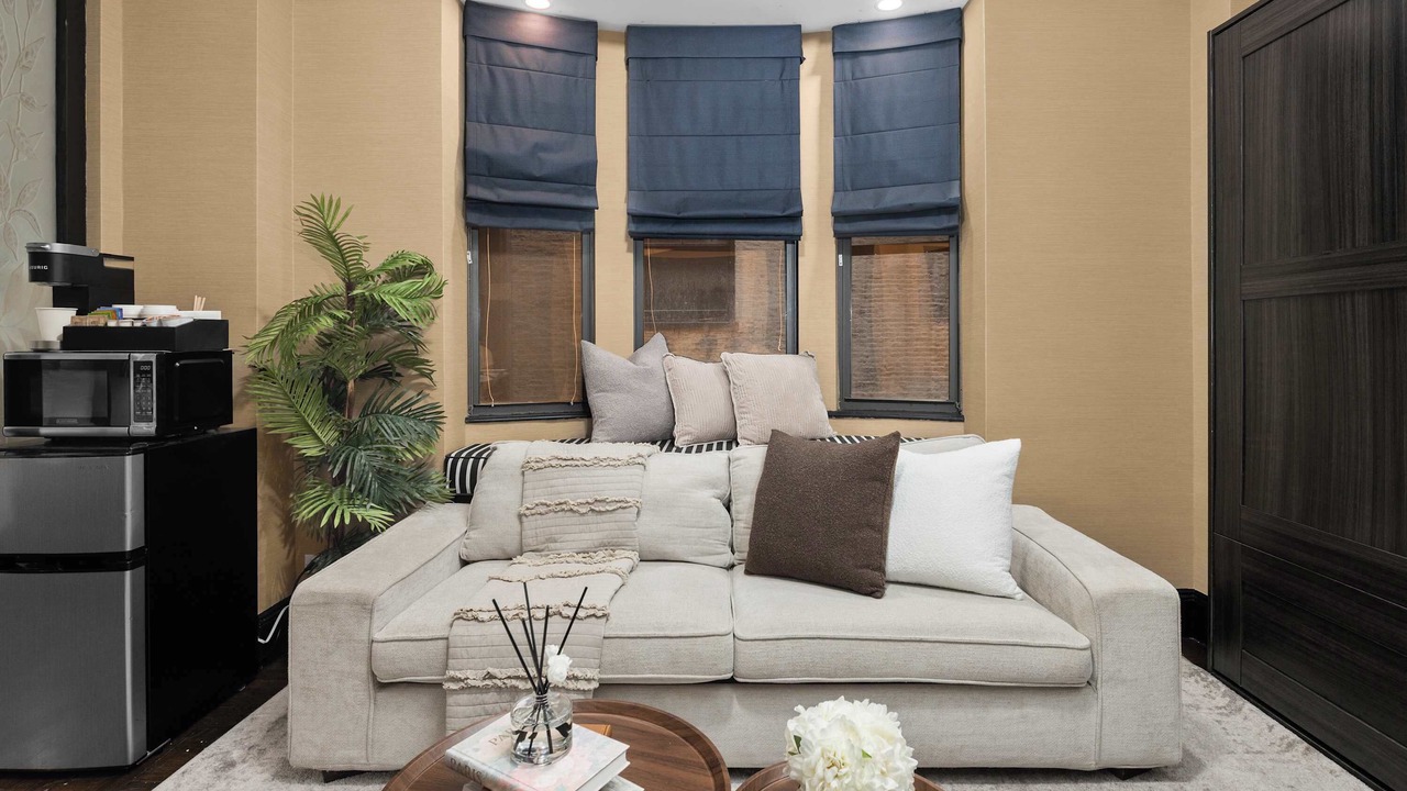 Photo of Livingroom in Central New York City