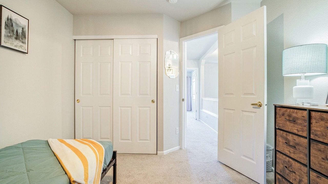 Photo of Bedroom in Roxborough
