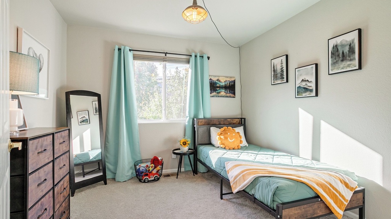 Photo of Bedroom in Roxborough