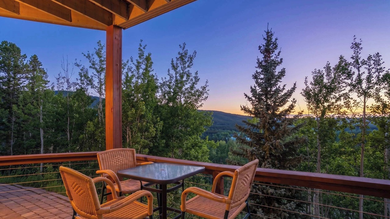 Photo of Outdoor in Black Hawk
