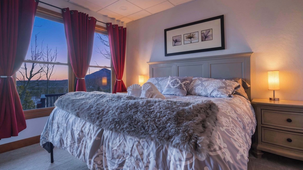 Photo of Bedroom in Black Hawk