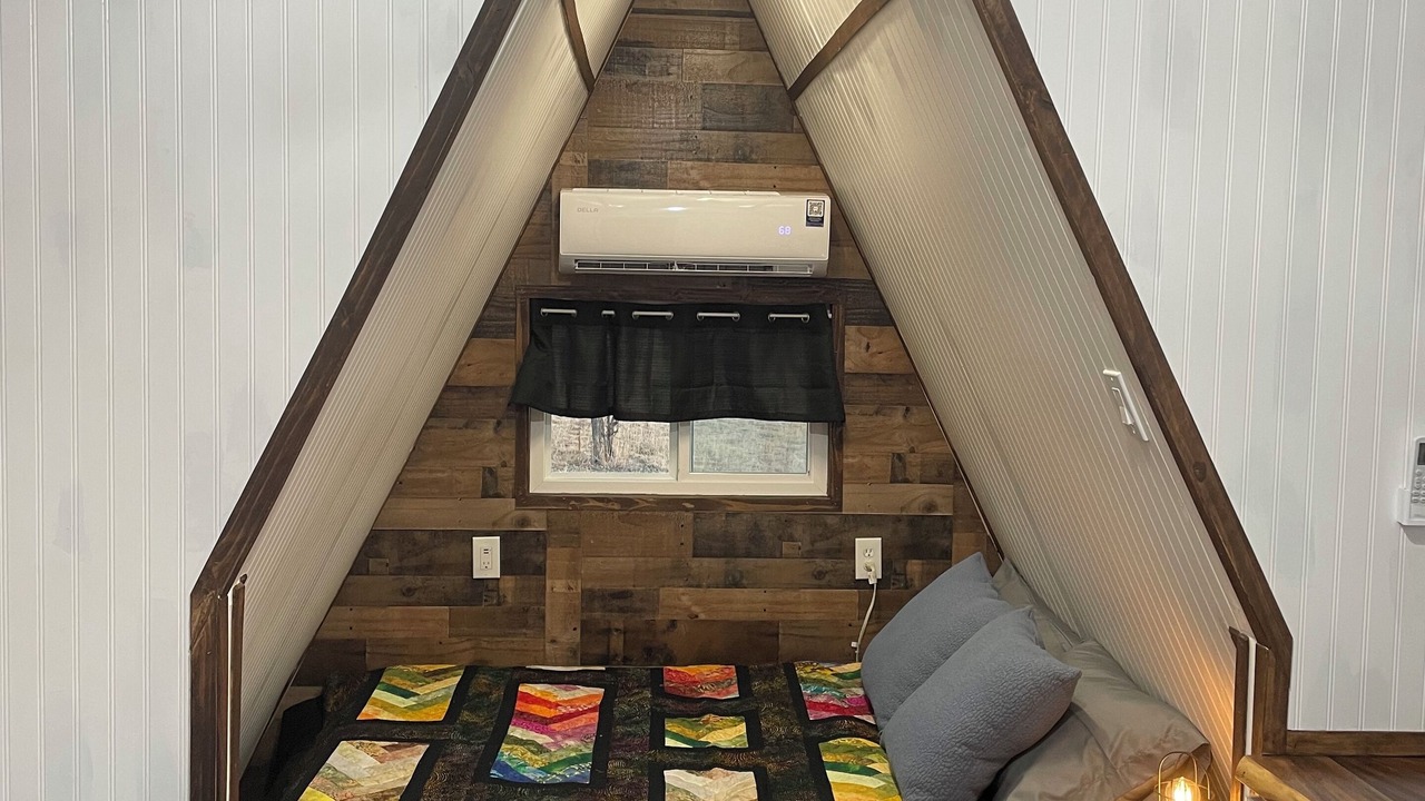 Photo of Bedroom in Gleneagle