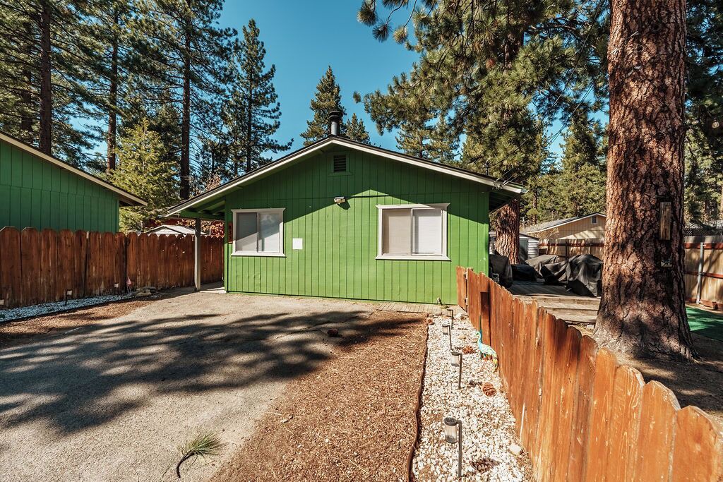 Photo of Outdoor in Al Tahoe