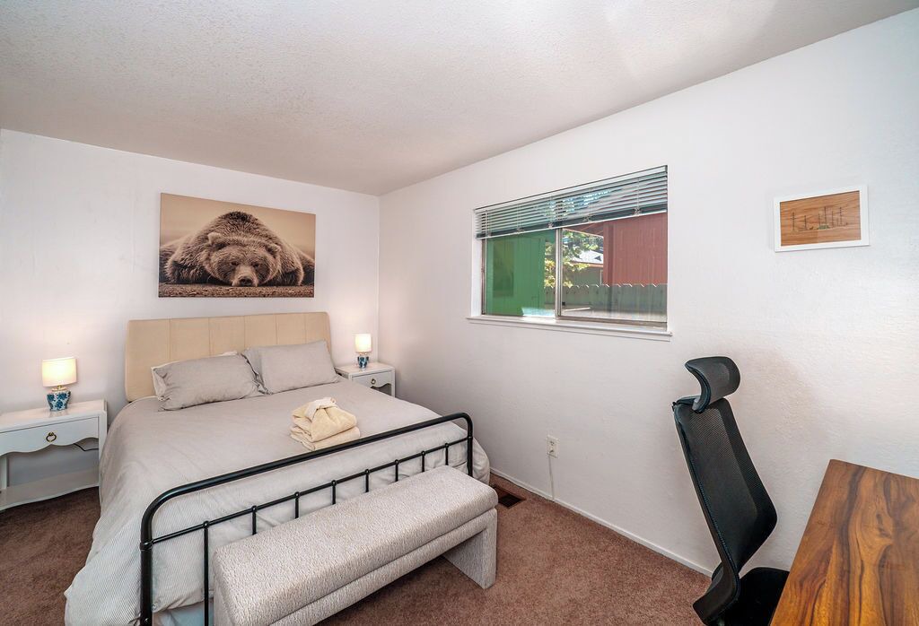 Photo of Bedroom in Al Tahoe