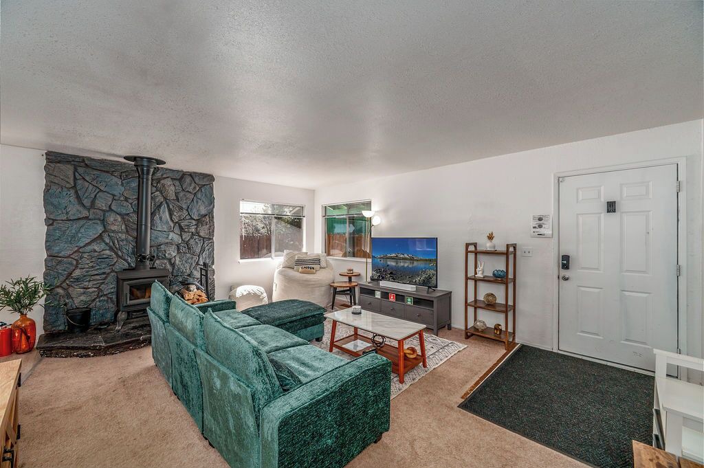 Photo of Livingroom in Al Tahoe