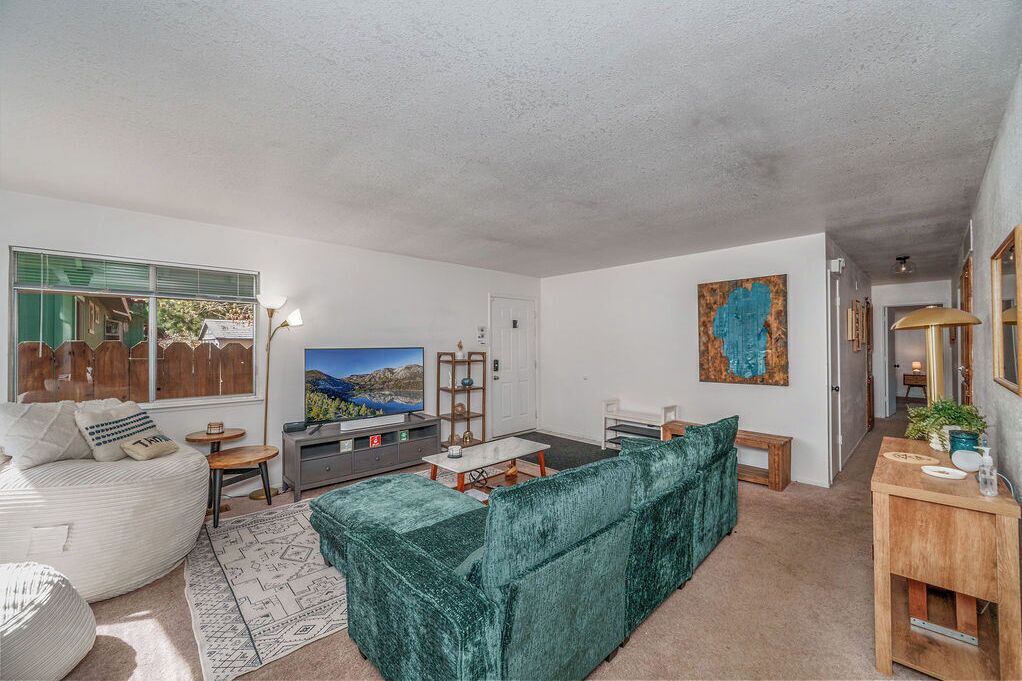 Photo of Livingroom in Al Tahoe