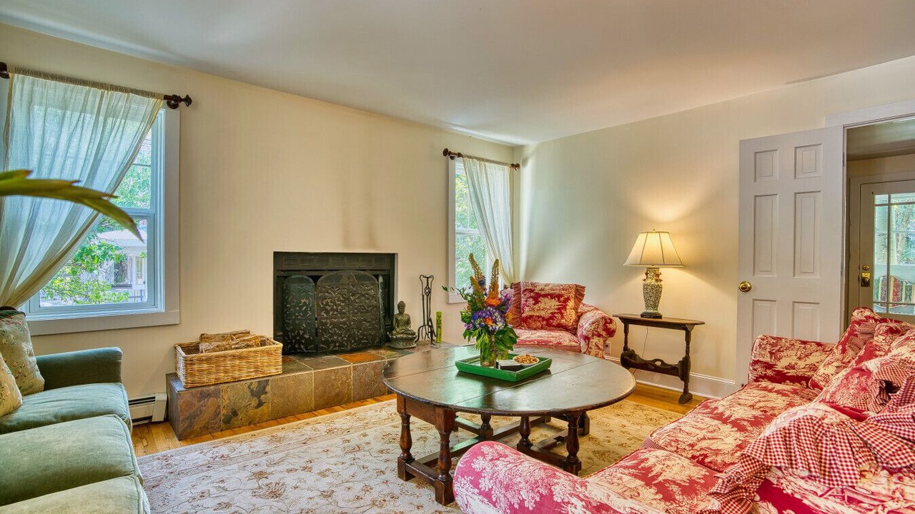 Photo of Livingroom in Wolcott