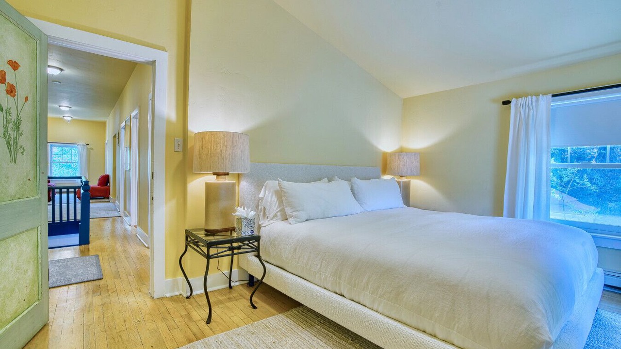 Photo of Bedroom in Wolcott