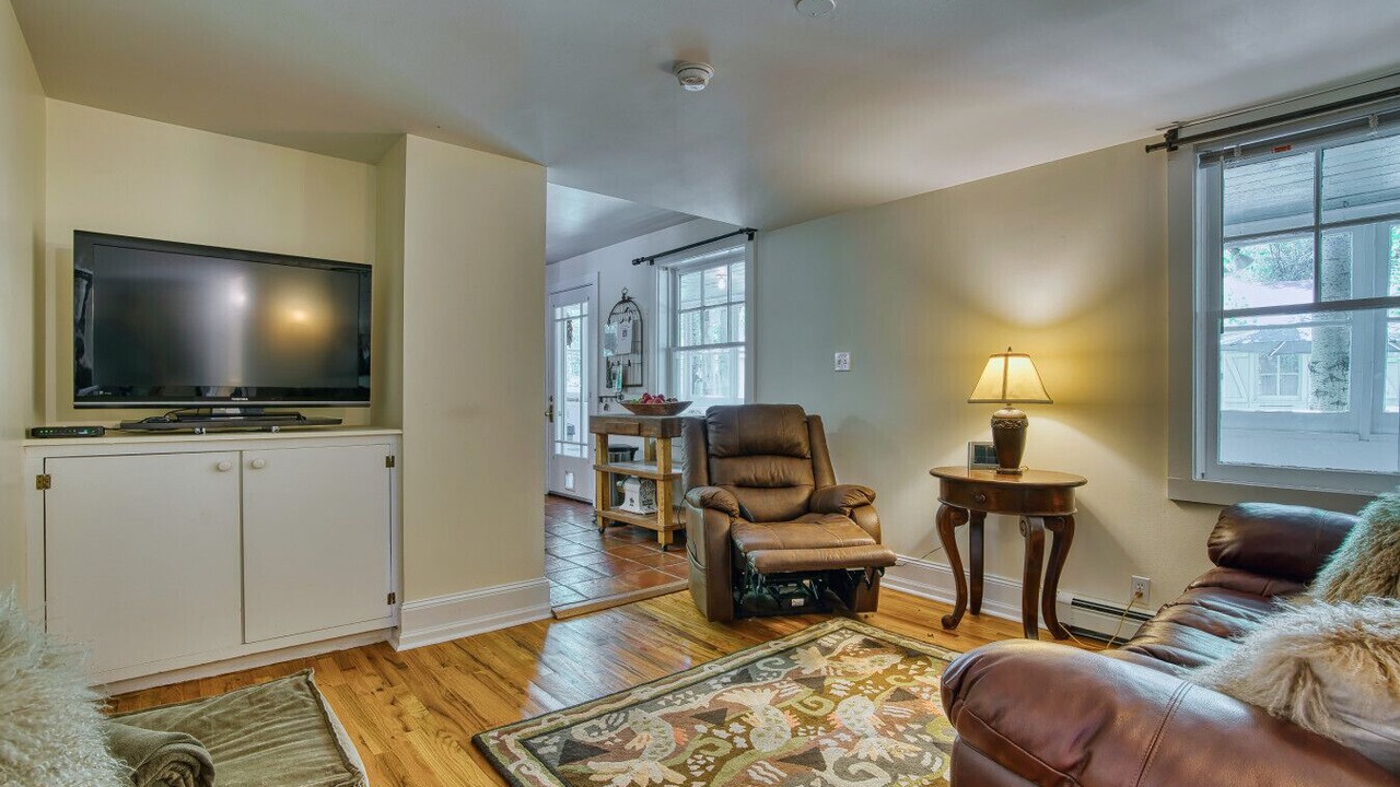 Photo of Livingroom in Wolcott