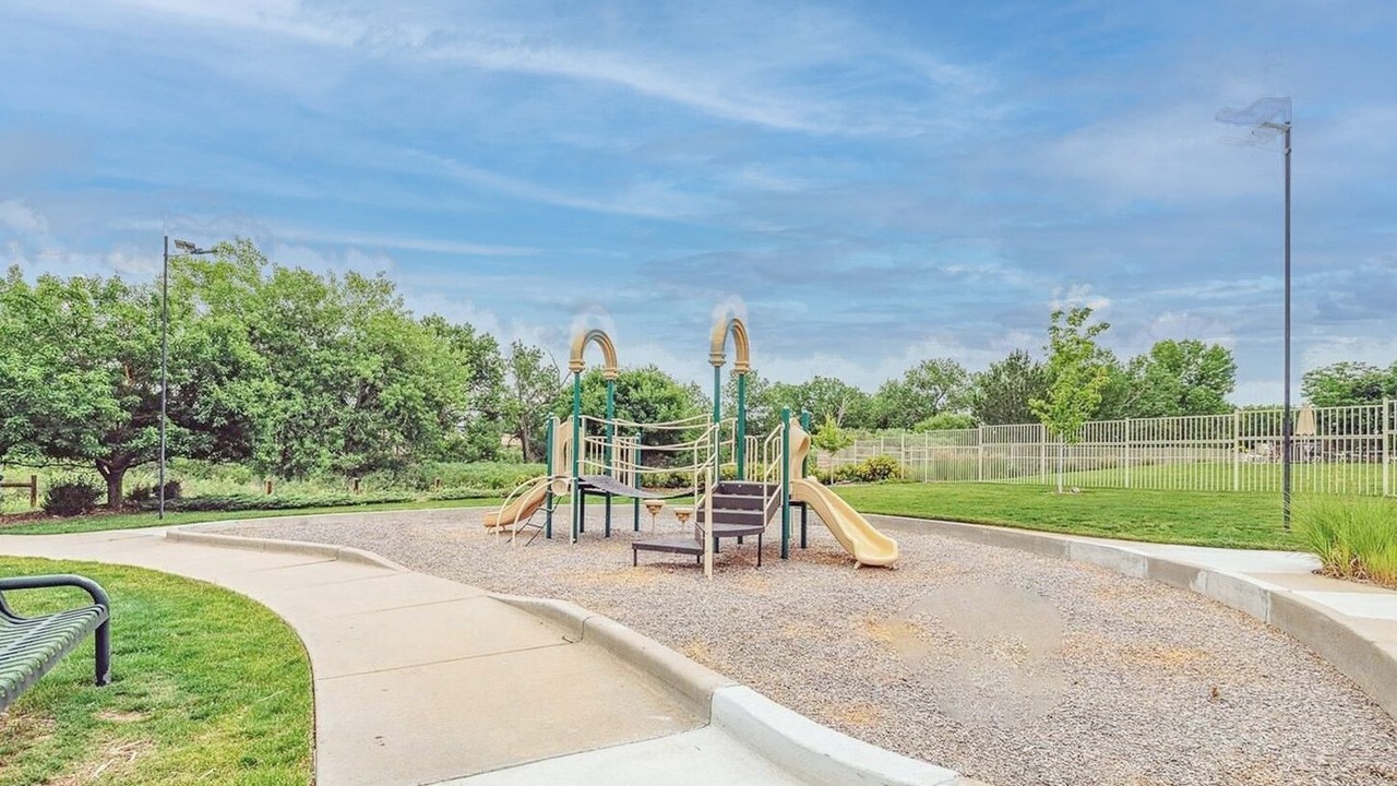 Photo of Others in Aurora