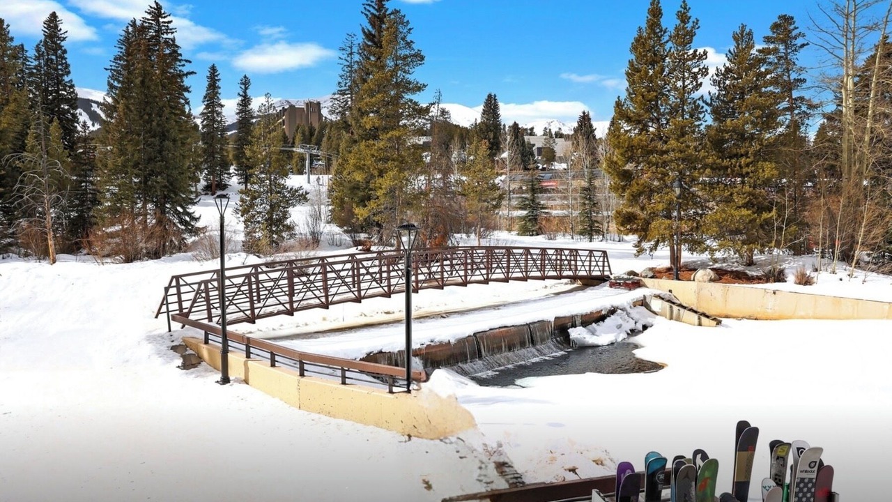Photo of Others in Peak 9
