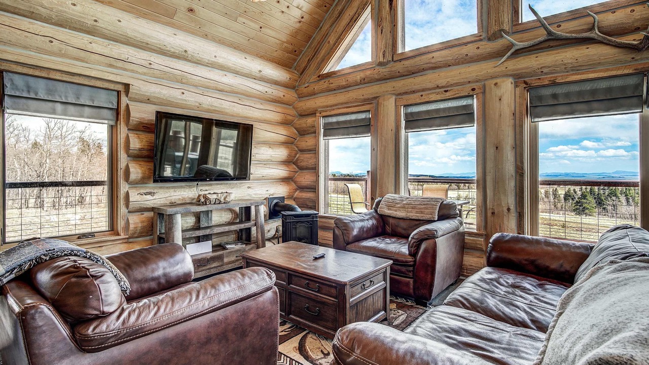 Photo of Livingroom in Fairplay
