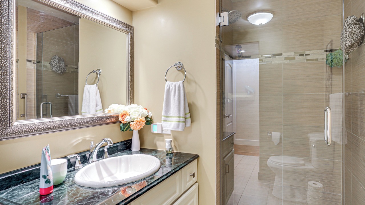 Photo of Bathroom in Aurora