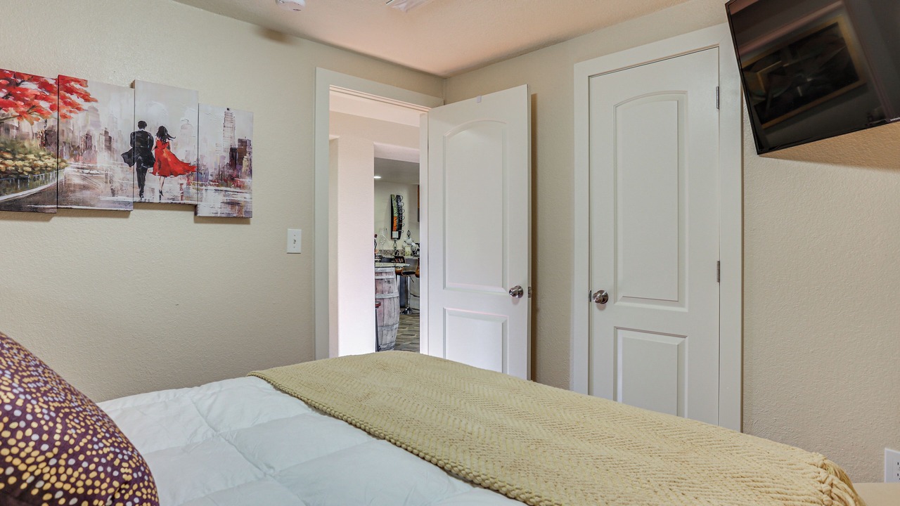 Photo of Bedroom in Aurora
