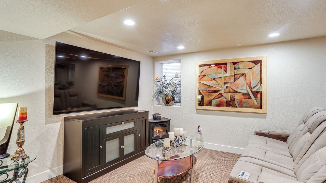 Photo of Bedroom in Aurora