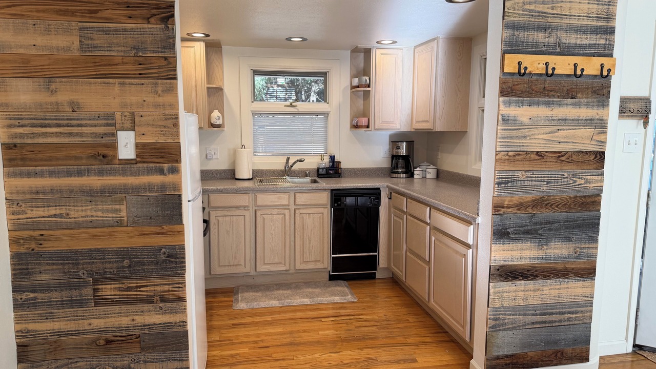Photo of Kitchen in Cheyenne Canyon