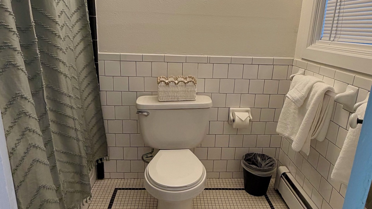Photo of Bathroom in Cheyenne Canyon