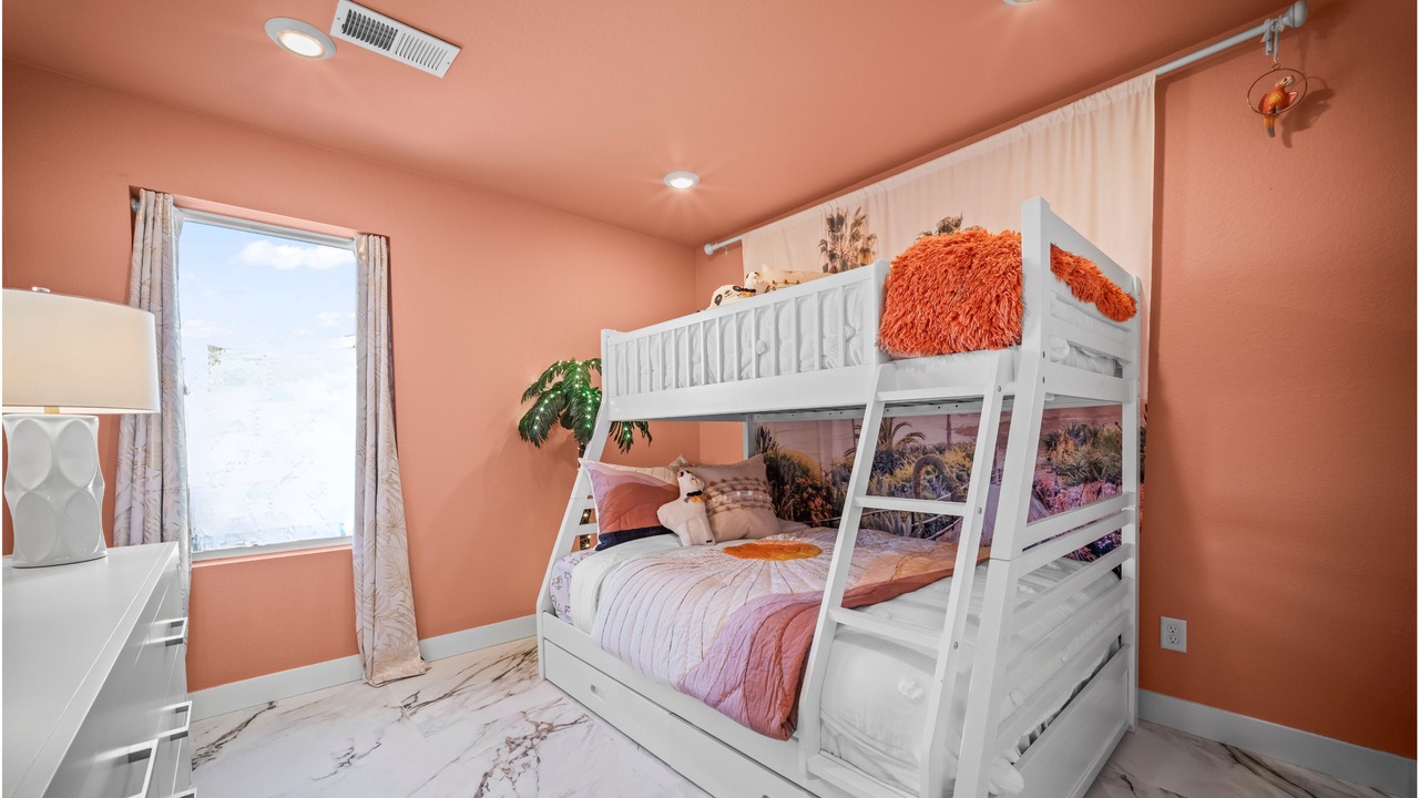 Photo of Bedroom in Aurora