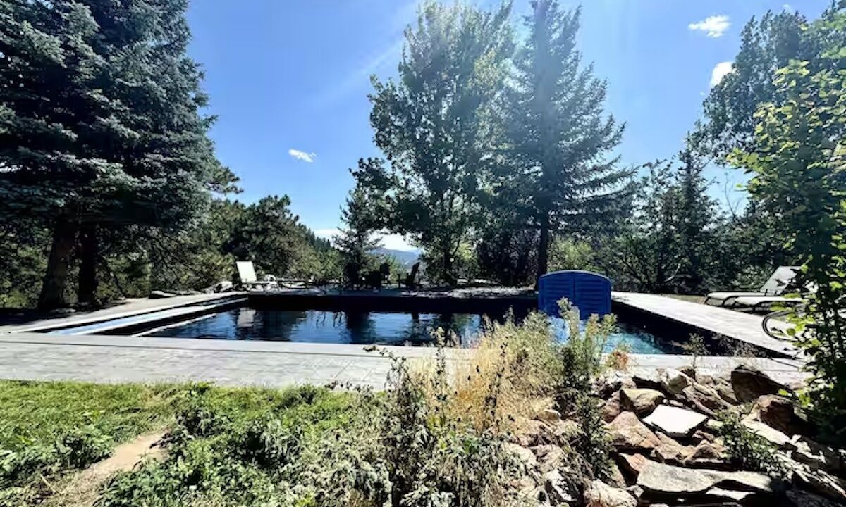 Photo of Outdoor in Indian Hills