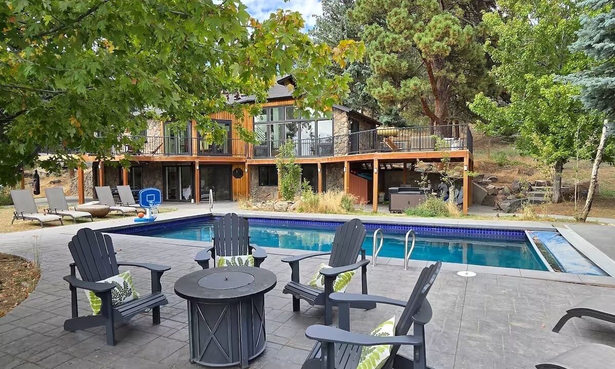 Photo of Outdoor in Indian Hills