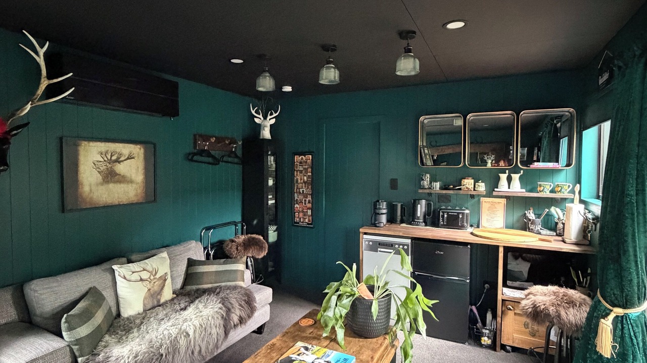 Photo of Livingroom in Kelvin Heights