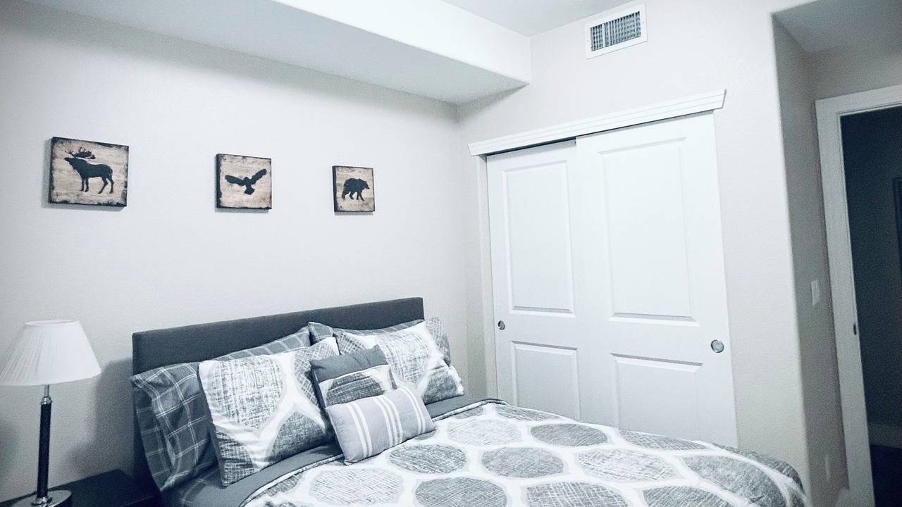 Photo of Bedroom in Englewood