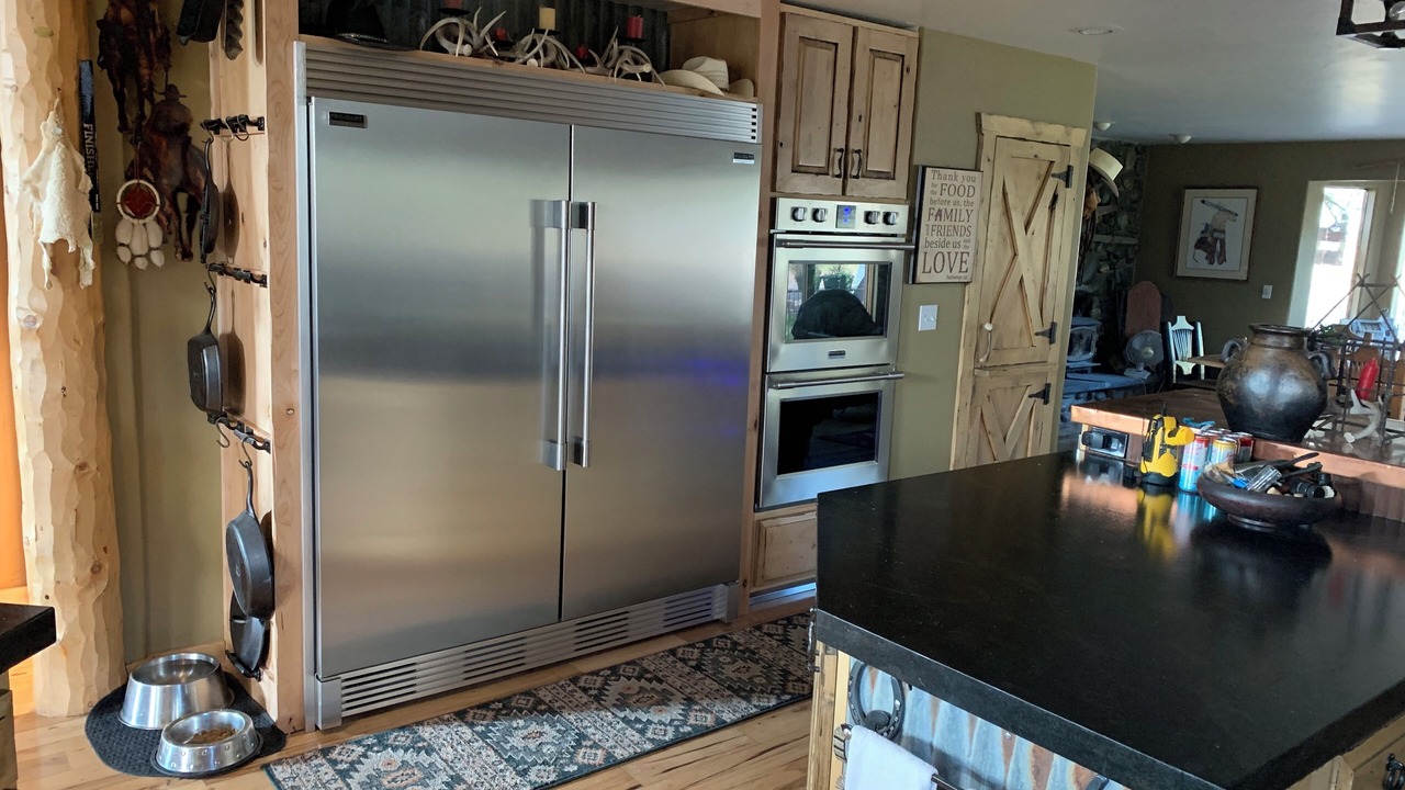 Photo of Kitchen in Evergreen Meadows
