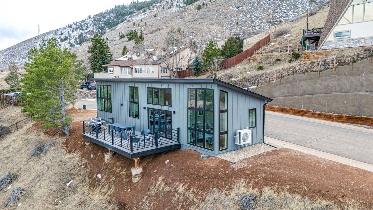 Photo of Outdoor in Golden