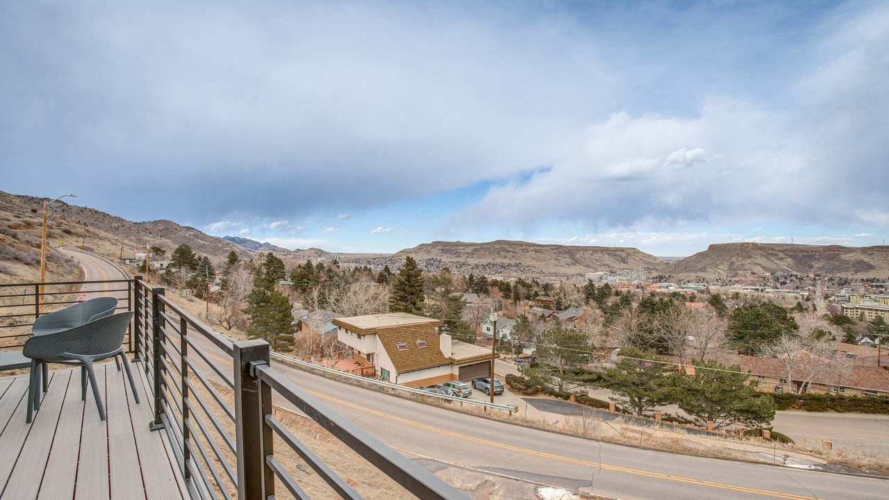 Photo of Outdoor in Golden