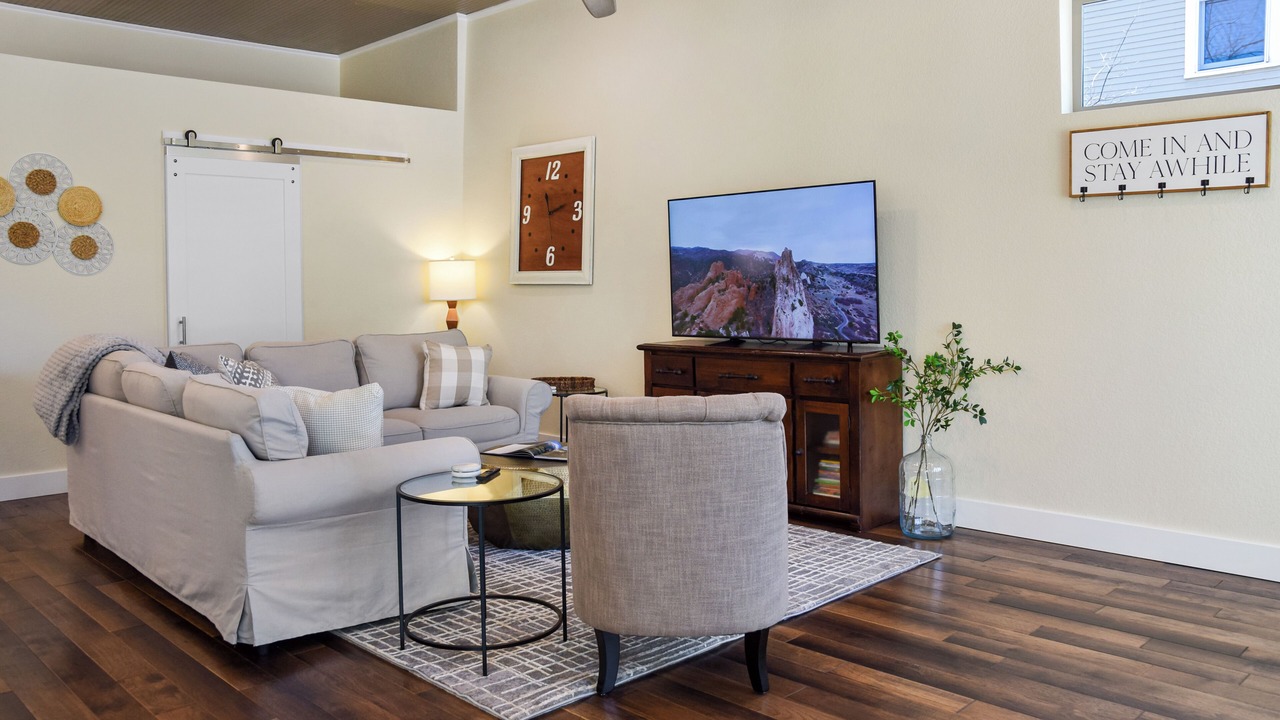Photo of Livingroom in Old North End