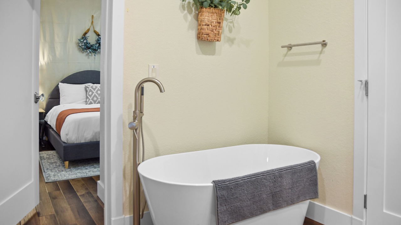 Photo of Bathroom in Old North End