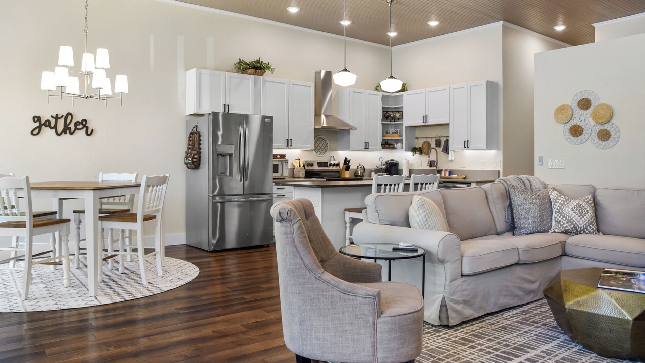 Photo of Livingroom in Old North End