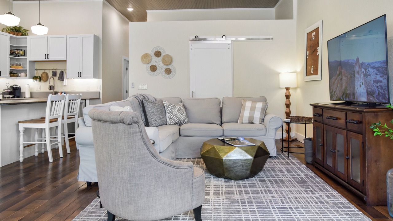 Photo of Livingroom in Old North End