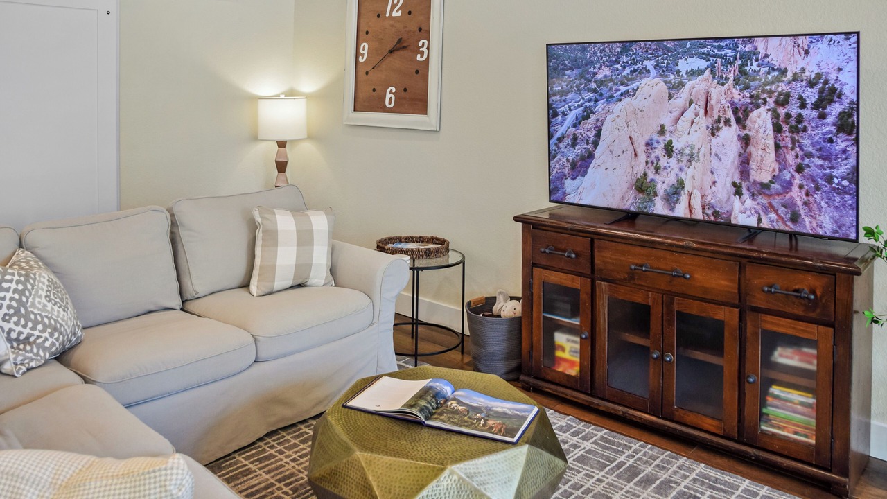 Photo of Livingroom in Old North End