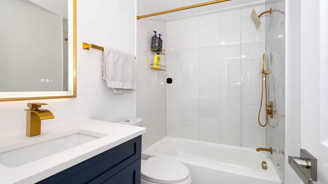 Photo of Bathroom in Allendale Area
