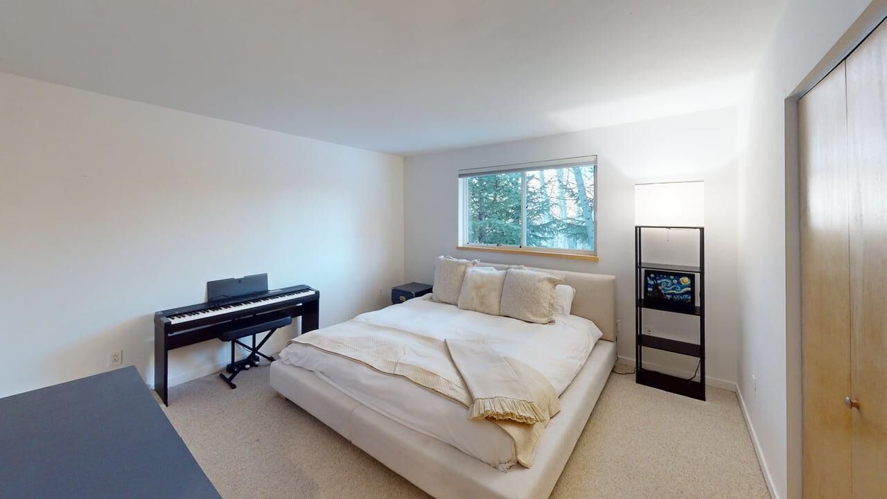 Photo of Bedroom in Edwards