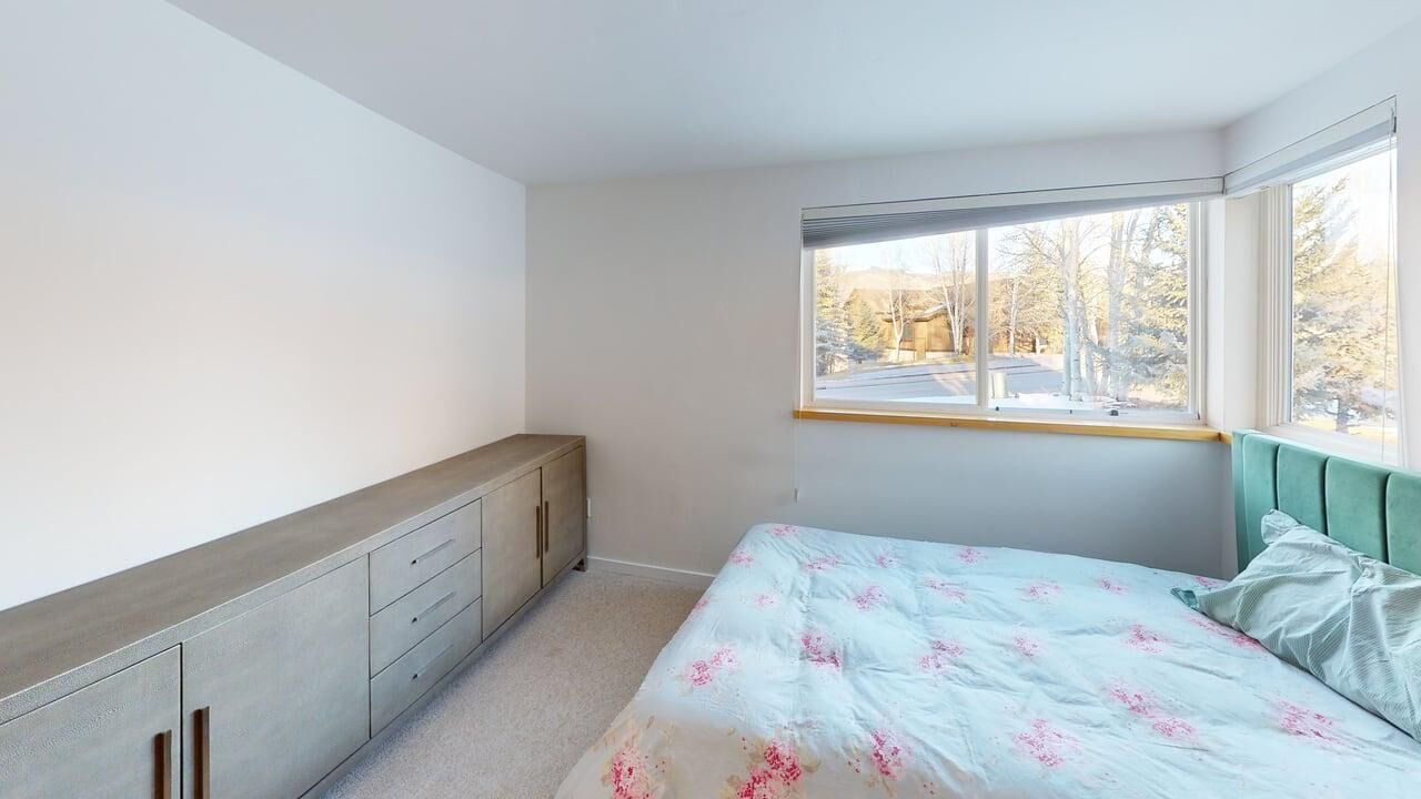 Photo of Bedroom in Edwards