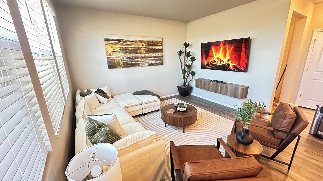 Photo of Livingroom in Aurora