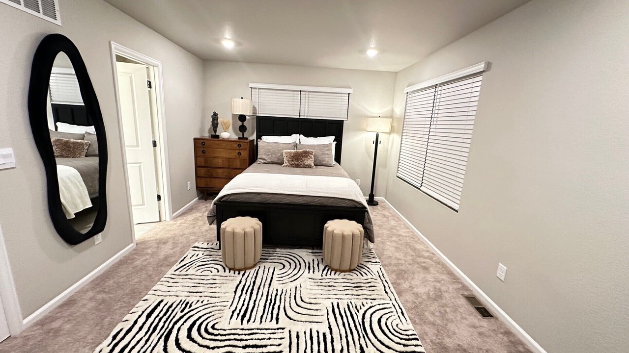 Photo of Bedroom in Aurora