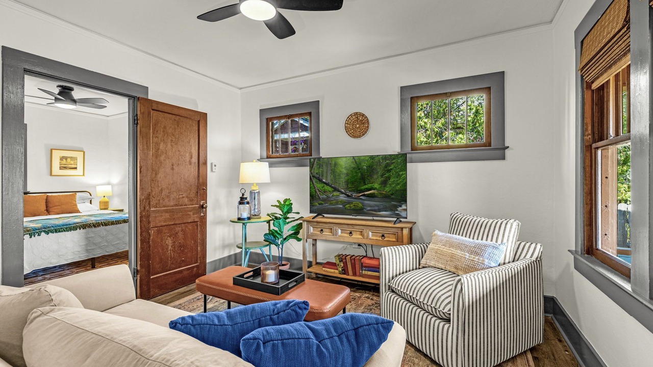 Photo of Livingroom in Manitou Springs