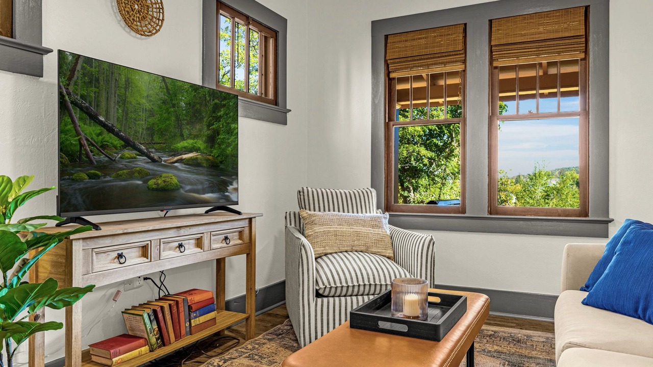 Photo of Livingroom in Manitou Springs
